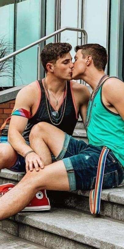 Pin By Ever Explore On Love And Activism Gay Love Men Kissing Cute Gay