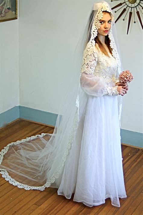 70s Wedding Dress Lace Veil Dress Set Vintage Chantilly Lace Hippie