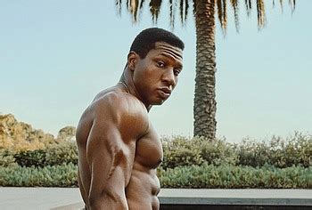 Jonathan Majors Shows His Shirtless Muscle Body Gay Male Celebs