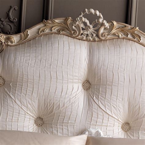 Italian Rococo Luxury Silk Button Upholstered Bed Upholstered Beds