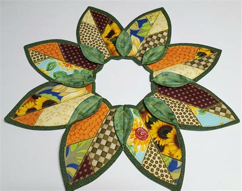 Sunflower Fabric Centerpiece Fold N Stitch Leaf Table Topper For