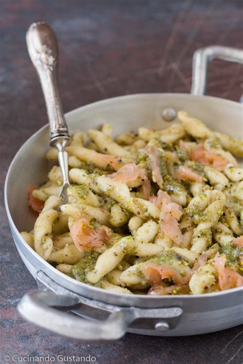 Pasta Pesto Di Pistacchio E Salmone Affumicato Ricetta Cremosa