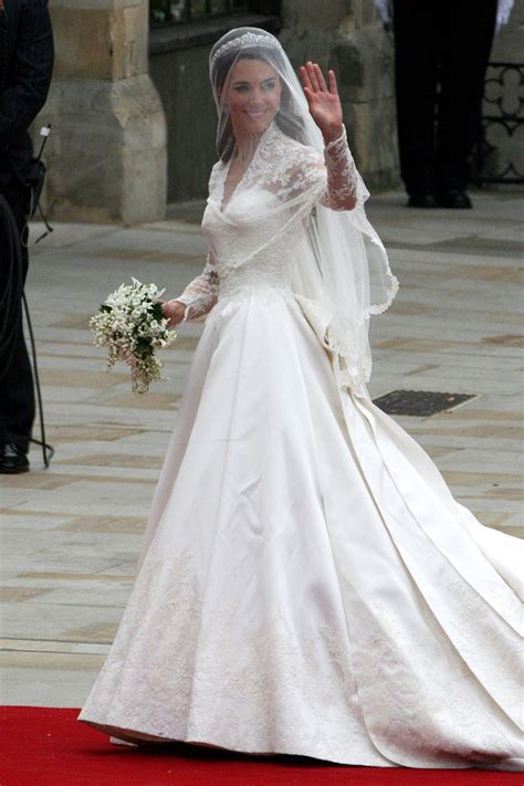 Alexander Mcqueen Royal Wedding Dress Lawsuit British Vogue British Vogue