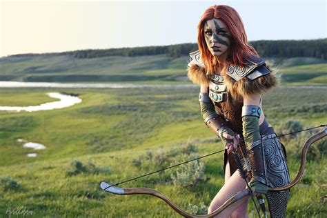Aela The Huntress From Skyrim Cosplay By April Gloria Skyrim Cosplay