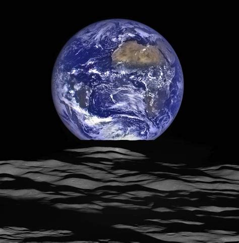 Breathtaking Earthrise Image Taken From Far Side Of The Moon Cbs News