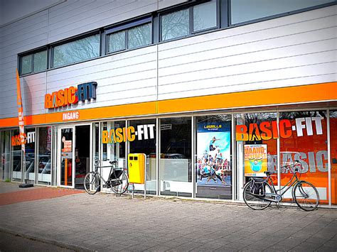 On cancellation, they still expect you to pay the charges for months and months afterwards. Basic-Fit - Utrecht Franciscusdreef | SportscholenCheck