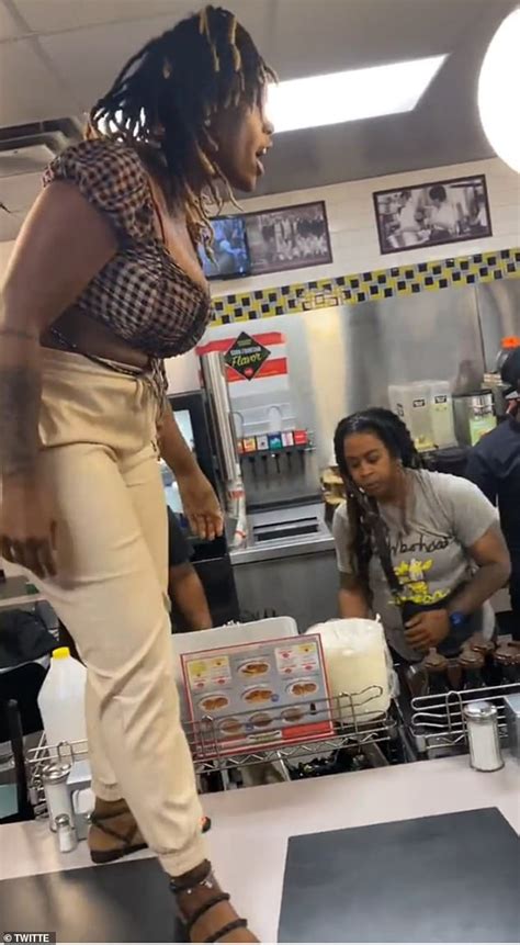Well Caught Moment Texas Waffle House Worker Deftly Catches A Chair