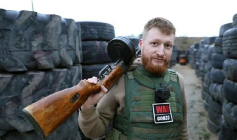 Военный журналист Семен Пегов получил ранение под Донецком сообщает