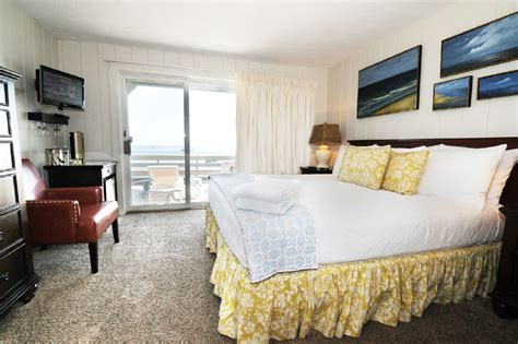 Dyer's beach house offers its guests a terrace, tour/ticket assistance, and a garden. Dyers Beach House Provincetown Guest House