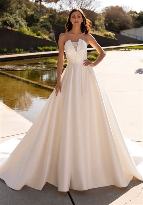 Pronovias Phoebe Beaded Glamorous Mikado Princess Wedding Dress
