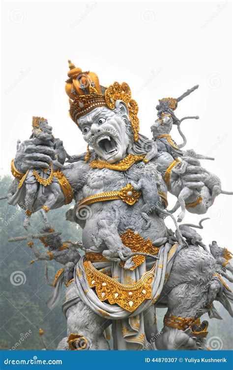 Estatua De Dios Del Balinese Imagen De Archivo Imagen De Dios