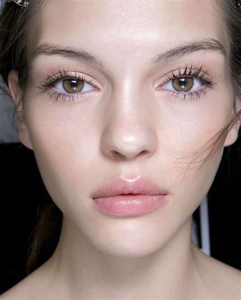 Bare Skin Is One Makeup Trend We Are Excited To See In 2017 Nocontour Justsayno Byefelicia
