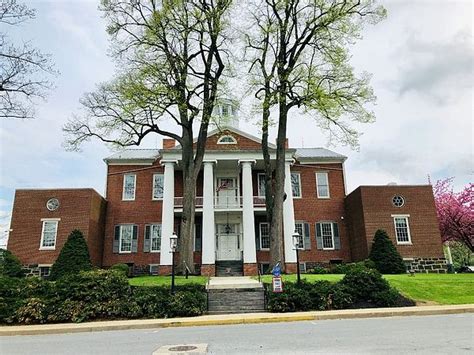 Historic Carroll County Courthouse By Paul Chandler In 2021 Carroll
