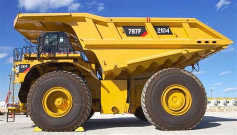 The Caterpillar 797flargest Dump Trucks In The World Largest Dump