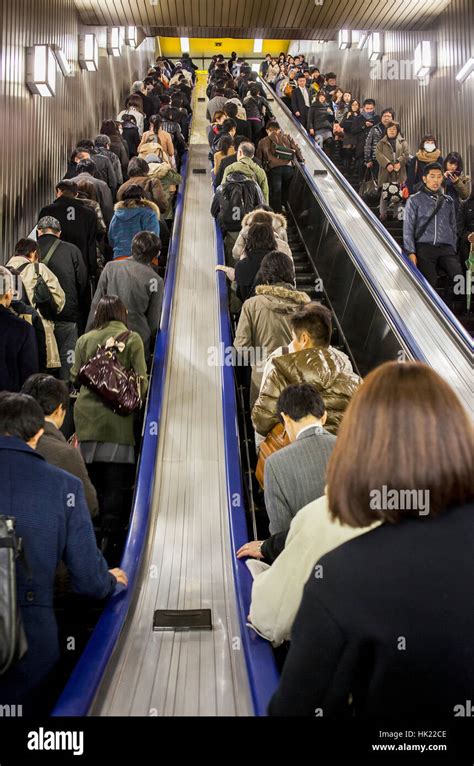 Rush Hour Overpopulation Shinjuku Jr Station Shinjuku Tokyo Stock Photo Alamy