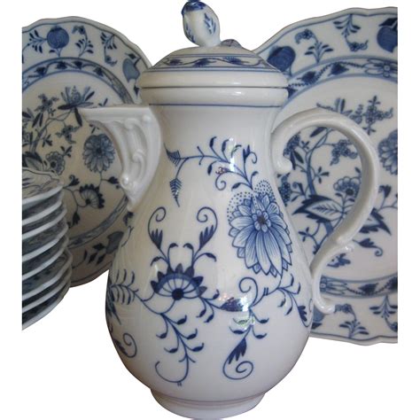 Antique Meissen Porcelain Chocolate Pot 'Blue Onion' Pattern ~ Late ...