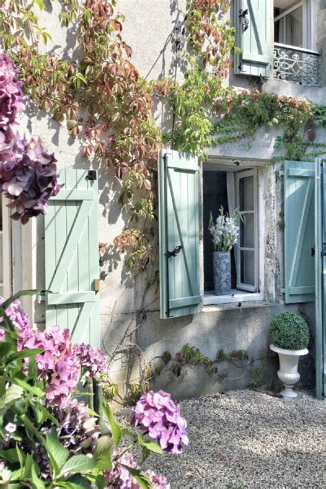 Beautiful French Farmhouse Design Photos Vivi Et Margot Hello Lovely