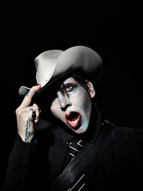 Marilyn manson (initially marilyn manson and the spooky kids) are an american rock band founded in 1989. MARILYN MANSON - 'WE ARE CHAOS' - Nuovo album + singolo ...