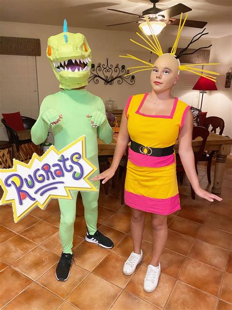 22 Unique Couples Halloween Costumes You Haven T Seen A Million Times Huffpost Life