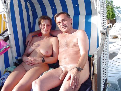 Un couple nudiste a demandé à partager ses vacances foto Filles nues