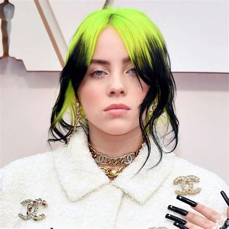 She first gained attention in 2015 when she uploaded the song ocean eyes to. Billie Eilish: „Haltet eure verdammte Klappe!"| BRAVO