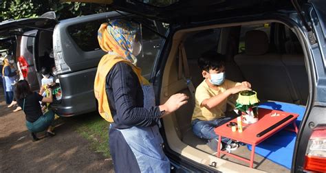 Check spelling or type a new query. Cara Unik Belajar Tatap Muka Sebuah Sekolah di Jakarta, Gunakan Konsep Drive-In - Pikiran-Rakyat.com