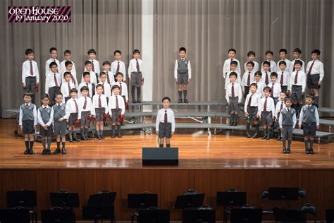 The winner choral speaking by the student of tabika perpaduan pusat penyelidikan pertanian tun razak jerantut. Choral Speaking