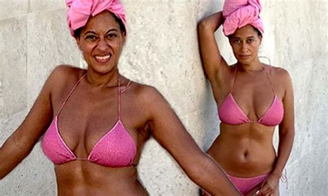 Tracee Ellis Ross Flaunts Hot Bikini Body On Vacation See The Black