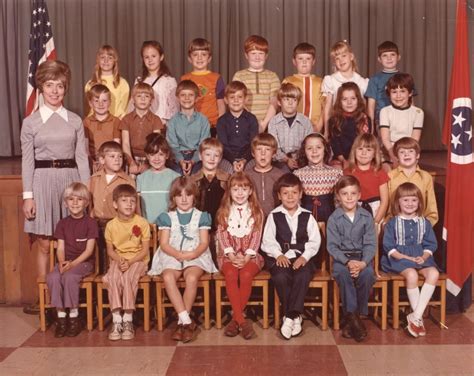 1971 72 Elementary School Class Group Photo School Portraits School Group Photo Elementary
