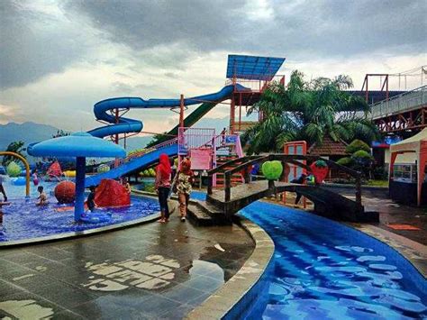 hotel waterpark batu