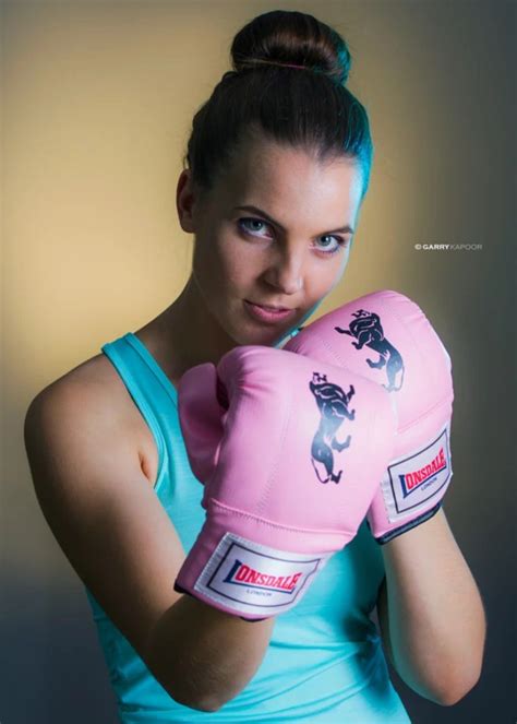 Pin By J S On Js33543 Beautiful Athletes Boxing Girl Athlete