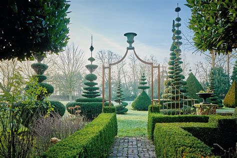The Cressy Hall Topiary A Miraculously Well Kept Secret Country Life