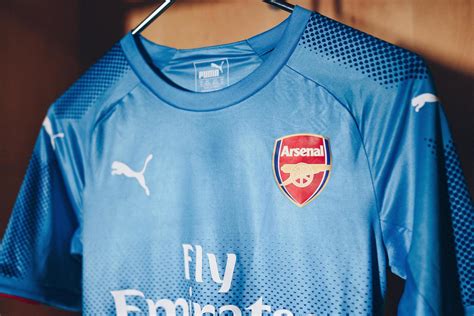 Arsenal Unveil New Away Kit Hector Bellerin Helps Launch Blue Design