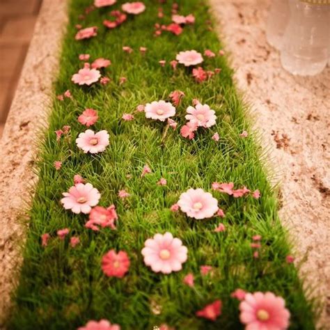 Fake Grass Table Runners 2m X 030 M With Or Without Flowers Hugo