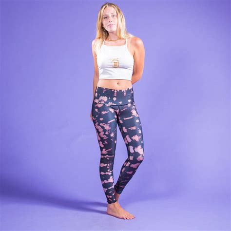 Cusco Rambler Hot Pants Teeki Yoga Pants Womens Eco Conscious