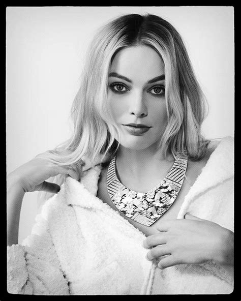 Margot Robbie Hot The Fappening
