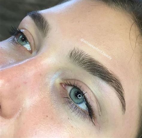 Natural Brows Eyebrows Arched Beautiful Eyebrows Natural Brows