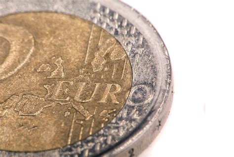 euro aufgepasst das ist keine echte 2 euro münze derwesten de