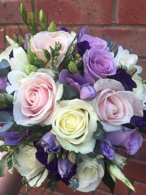 Bridesmaids Bouquet Ocean Songsweet Avalanche And Avalanche Roses