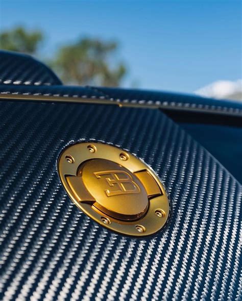 Lamborghini boyama oyununda dünyanın en iyi otomobil markalarından birinin farklı modellerdeki. Ferrari Lamborghini Boyama