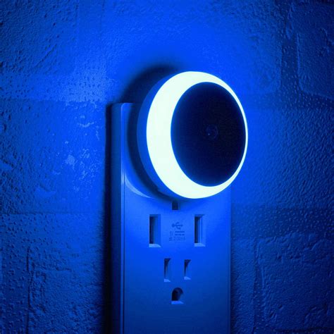Amber Night Light Plug In Led Dusk To Dawn Sensor Energy Saving Plug