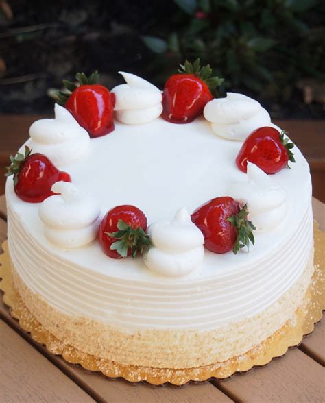 Strawberry Shortcake Cake Mias