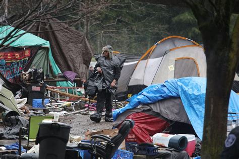 Seattle Evicts Residents Of Filthy ‘inhumane Sodo Homeless Camp ‘the Field The Seattle Times