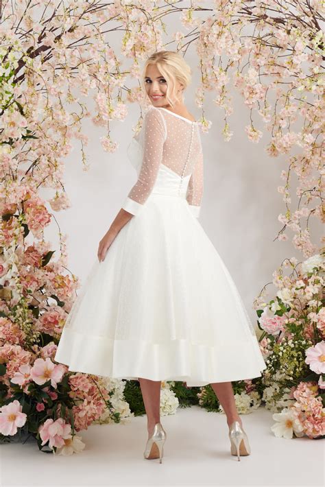 Elegant Ballerina Length Spot Tulle Wedding Dress With Sleeves