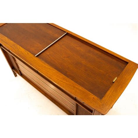 Magnavox Mid Century Walnut Stereo Console Chairish