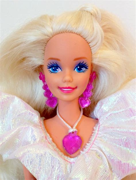 Gambar Boneka Barbie Cantik