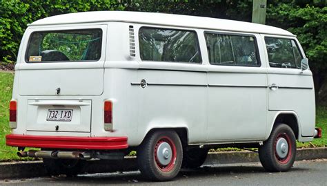 See more ideas about vw bus t2, vw bus, vw van. File:1973-1980 Volkswagen Kombi (T2) van 02.jpg ...