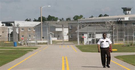 Florida Prisons Seek 90 Million To Fix ‘critically Low Staffing