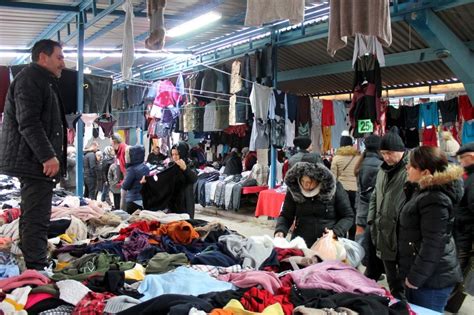 Greeks Bulgarians Enjoy Christmas Shopping In Edirne Daily Sabah