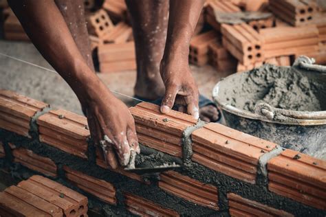 Mulai dari harga eceran ingga harga grosir. Daftar Harga Bahan Bangunan Terbaru 2020, Jangan Sampai ...